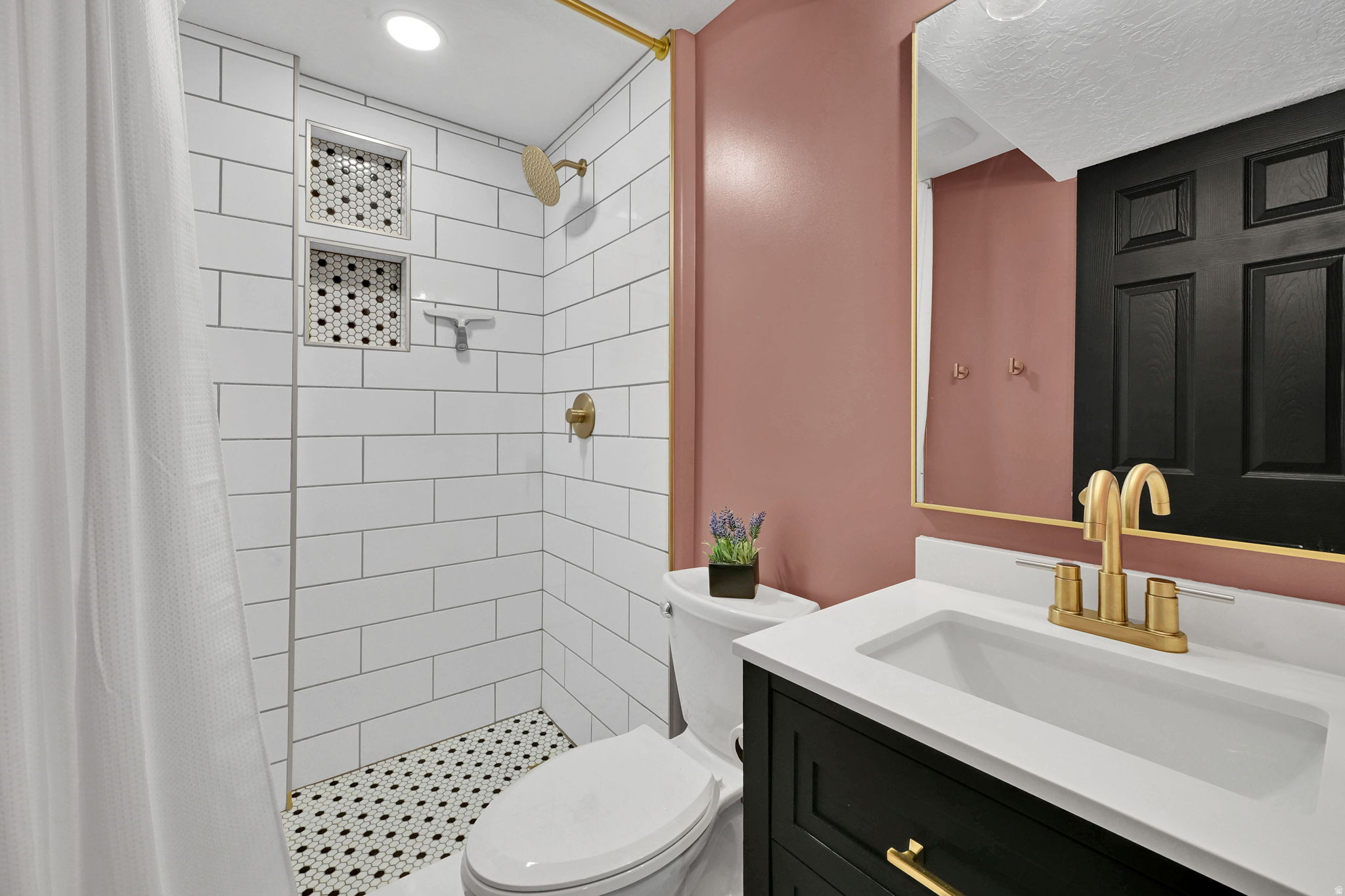 Clinton, Utah, 84015, United States, 5 Bedrooms Bedrooms, ,3 BathroomsBathrooms,Residential,For Sale,1987600