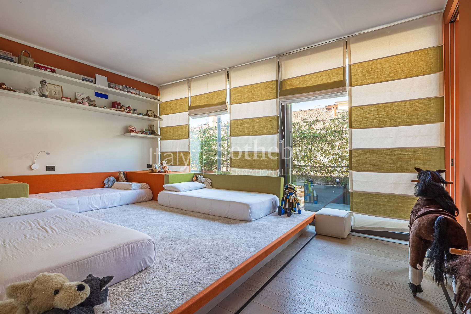  Charming penthouse in Magenta district - 物件實景