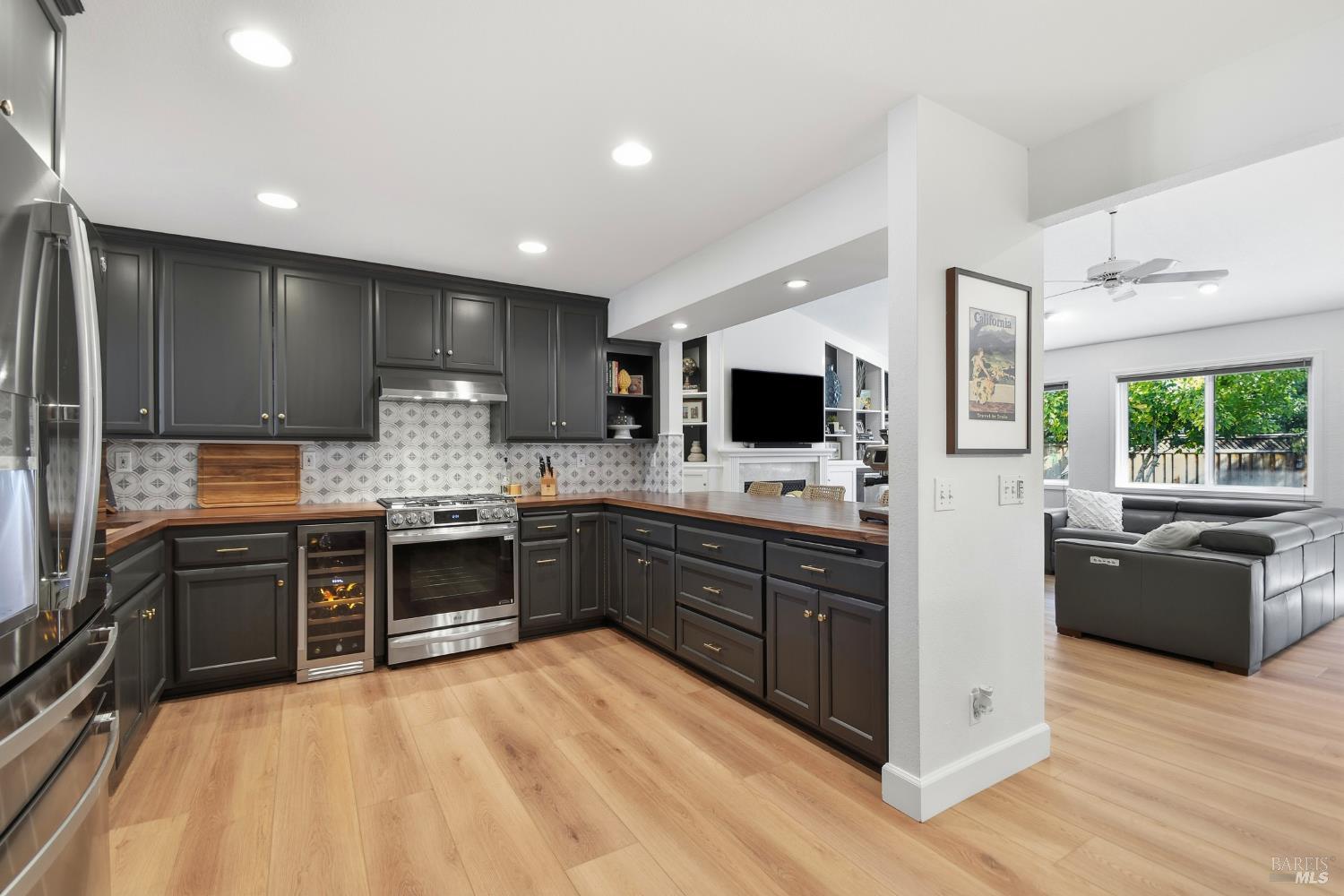 Santa Rosa, California, 95409, United States, 4 Bedrooms Bedrooms, ,3 BathroomsBathrooms,Residential,For Sale,1996103