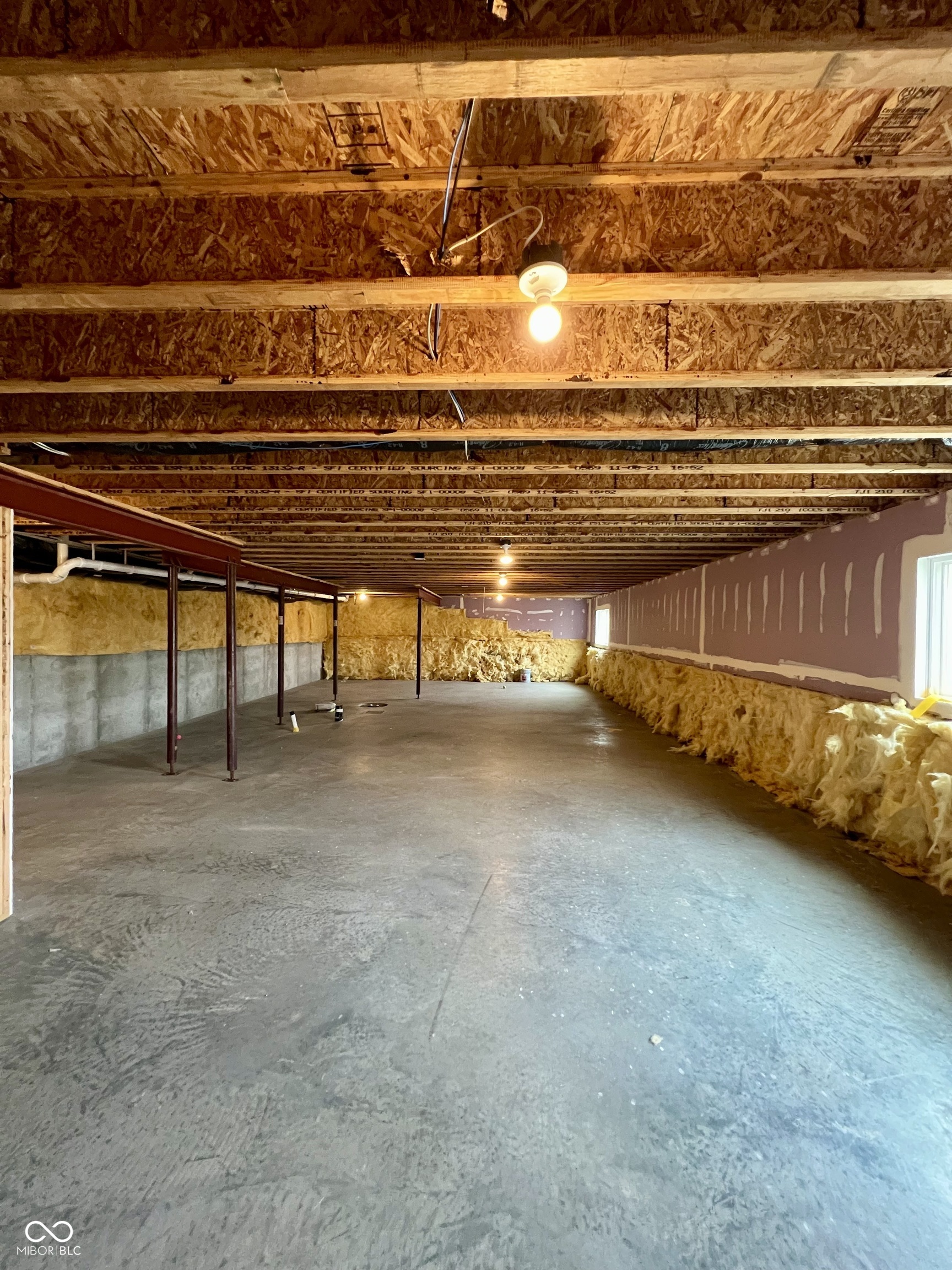 Greenwood, Indiana, 46143, United States, 5 Bedrooms Bedrooms, ,4 BathroomsBathrooms,Residential,For Sale,1976325