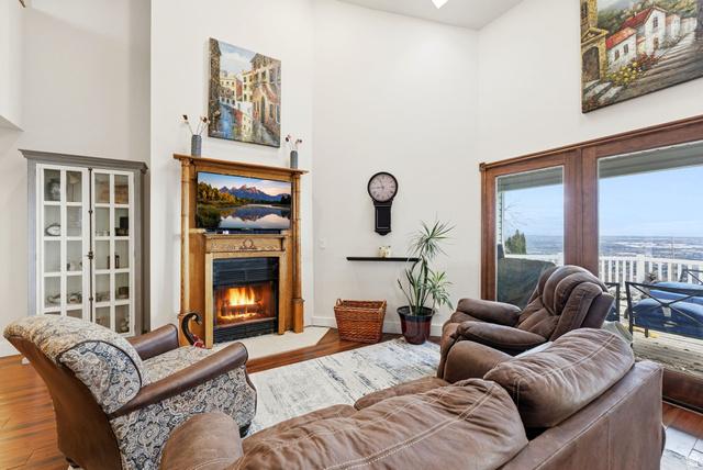 Pleasant View, Utah, 84414, United States, 7 Bedrooms Bedrooms, ,5 BathroomsBathrooms,Residential,For Sale,2005424