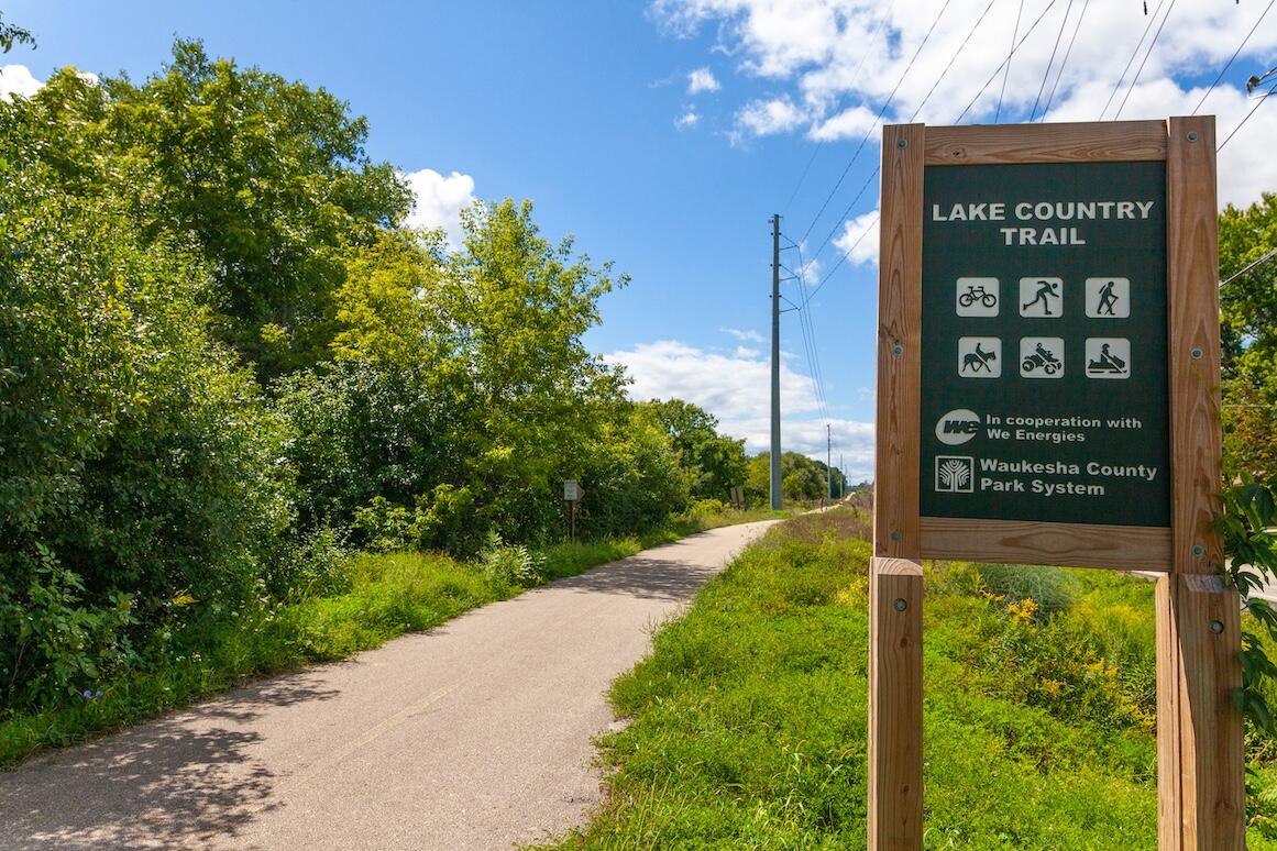 Delafield, Wisconsin, 53072, United States, 3 Bedrooms Bedrooms, ,2 BathroomsBathrooms,Residential,For Sale,1927266