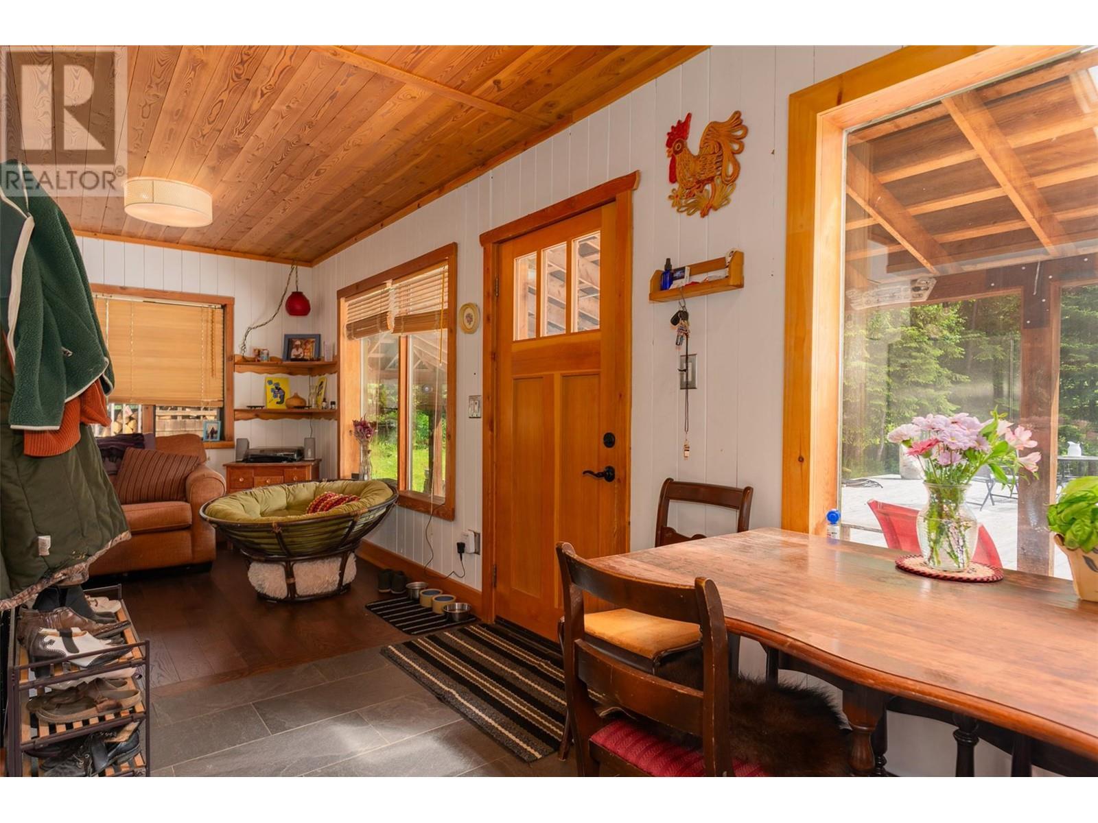 WINLAW, British Columbia, V0G 2J0, CA, 2 Bedrooms Bedrooms, ,1 BathroomBathrooms,Residential,For Sale,1913701