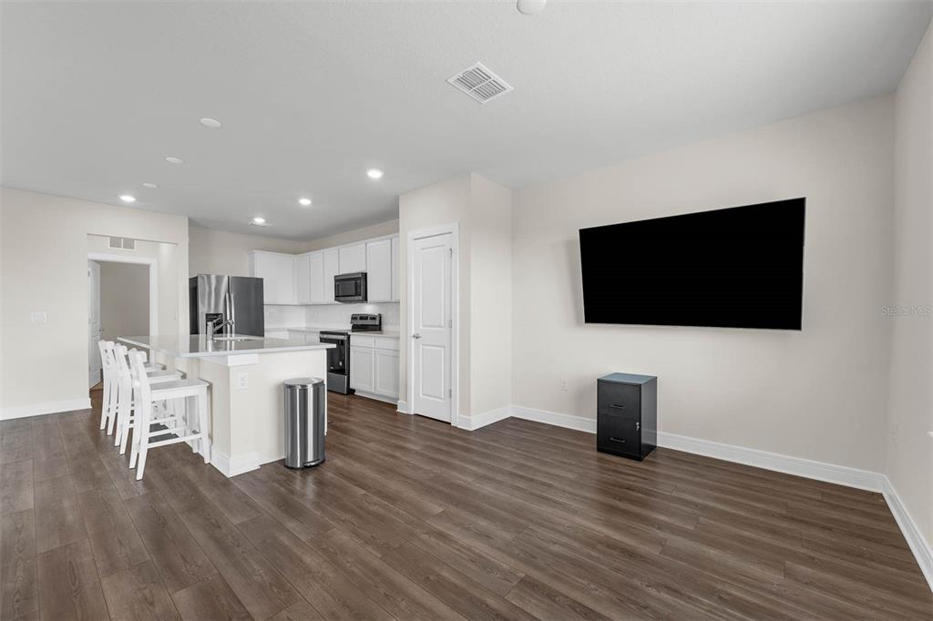Clermont, Florida, 34714, United States, 5 Bedrooms Bedrooms, ,3 BathroomsBathrooms,Residential,For Sale,1875978