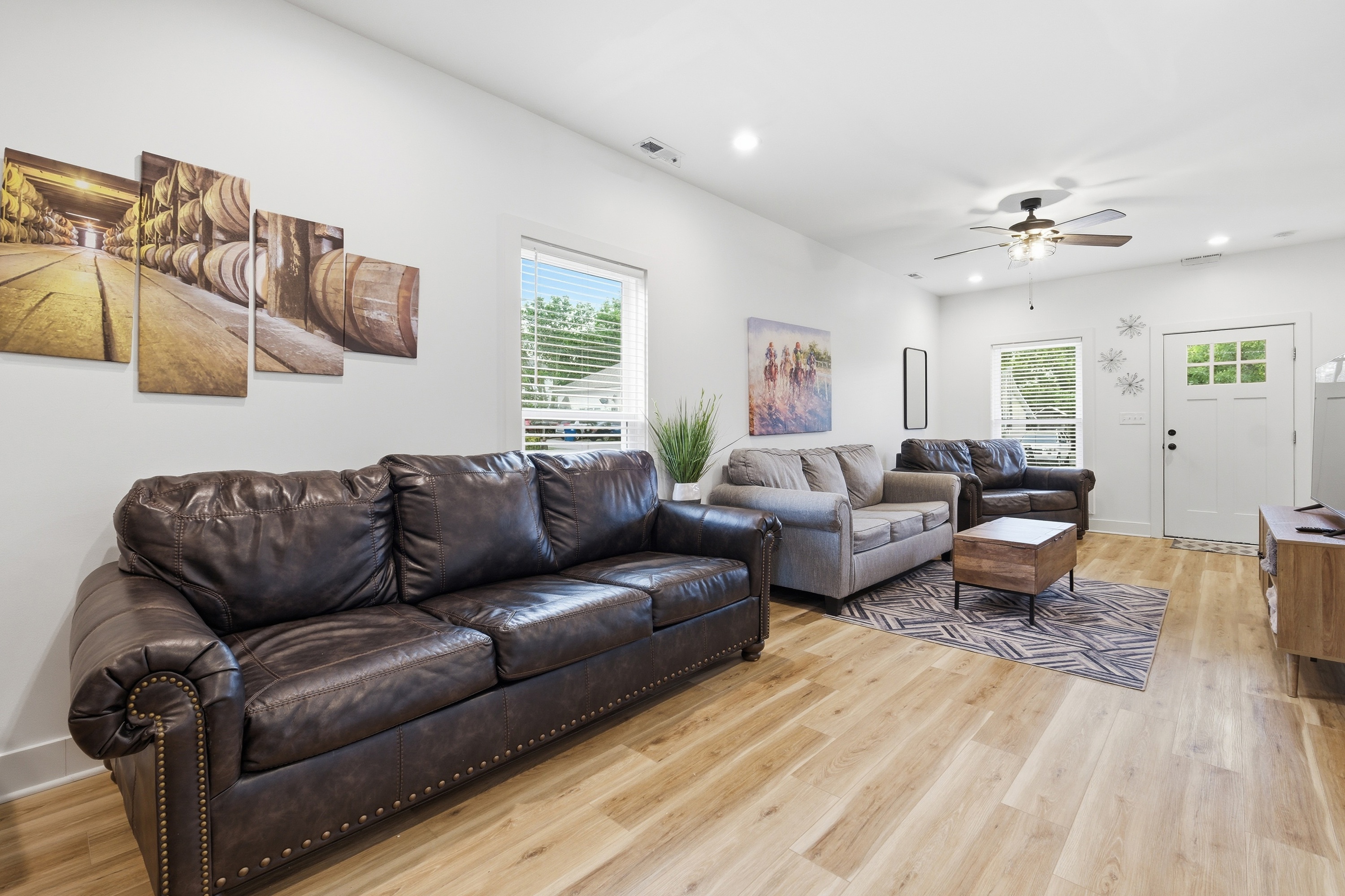  310 East Main Street, Simpsonville, KY 40067 - 物件實景