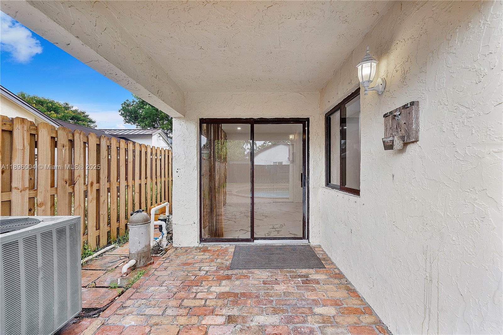 Miami, Florida, 33196, United States, 3 Bedrooms Bedrooms, ,3 BathroomsBathrooms,Residential,For Sale,1965722