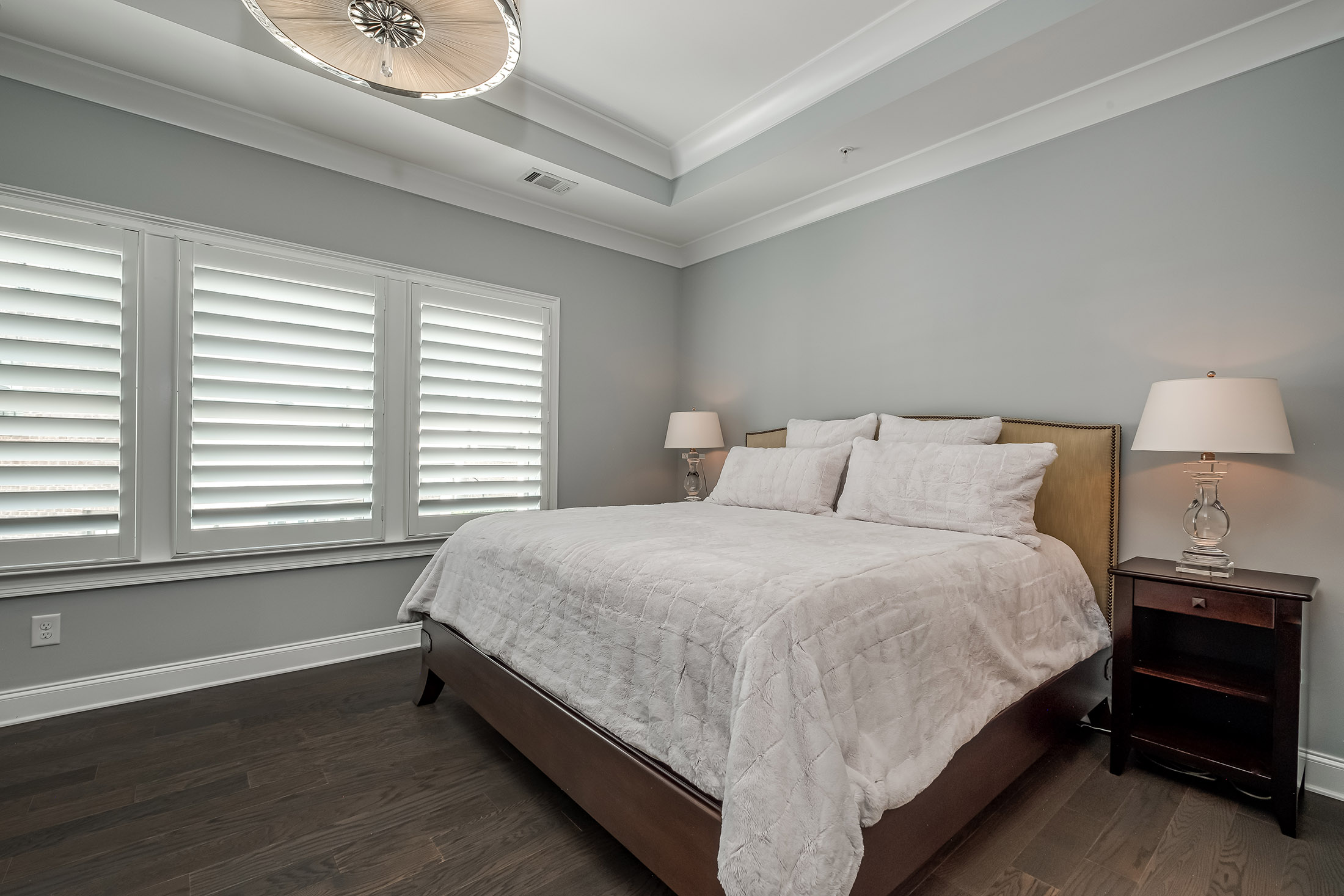  Sophisticated, Impeccably Maintained and Thoughtfully Upgraded Townhome - 物件實景