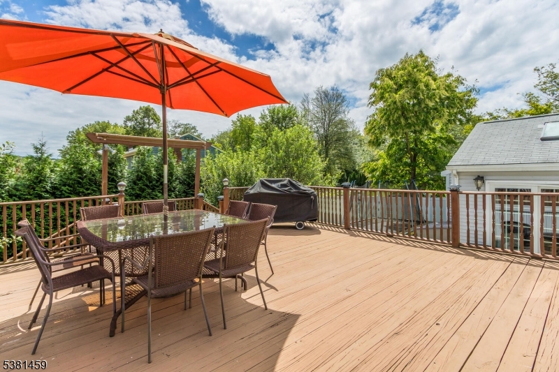 Roxbury Twp., New Jersey, 07876, United States, 4 Bedrooms Bedrooms, ,3 BathroomsBathrooms,Residential,For Sale,1934479