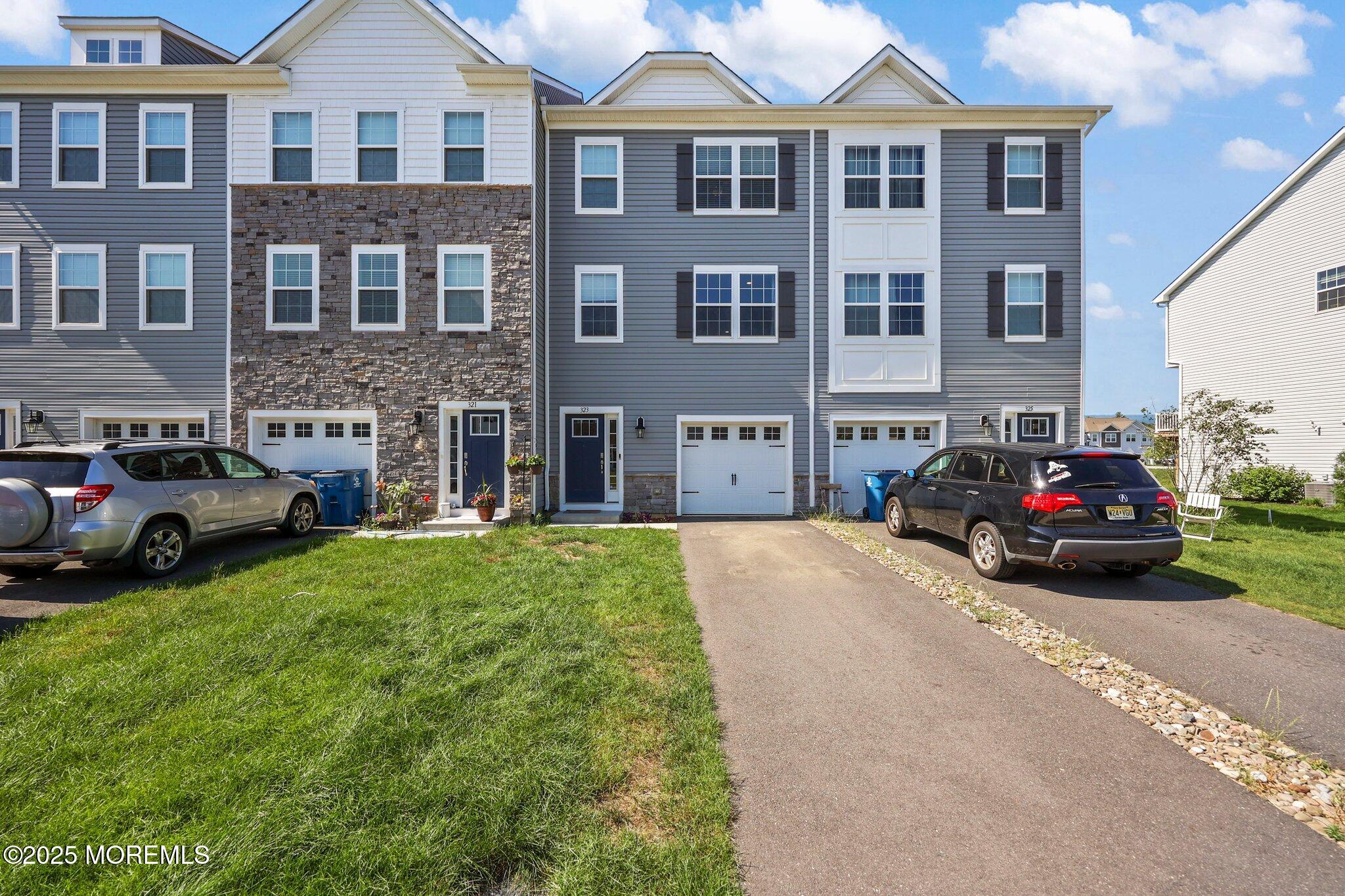 Jackson, New Jersey, 08527, United States, 3 Bedrooms Bedrooms, ,4 BathroomsBathrooms,Residential,For Sale,1979150