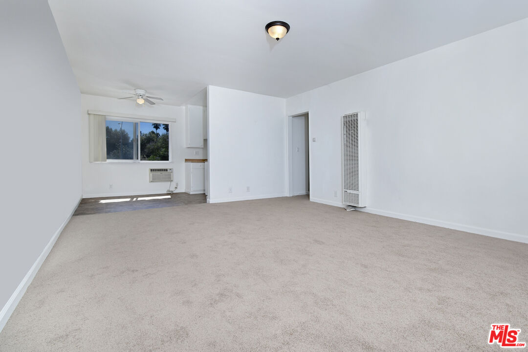 Northridge, California, 91325, United States, 41 Bedrooms Bedrooms, ,Residential,For Sale,1877595