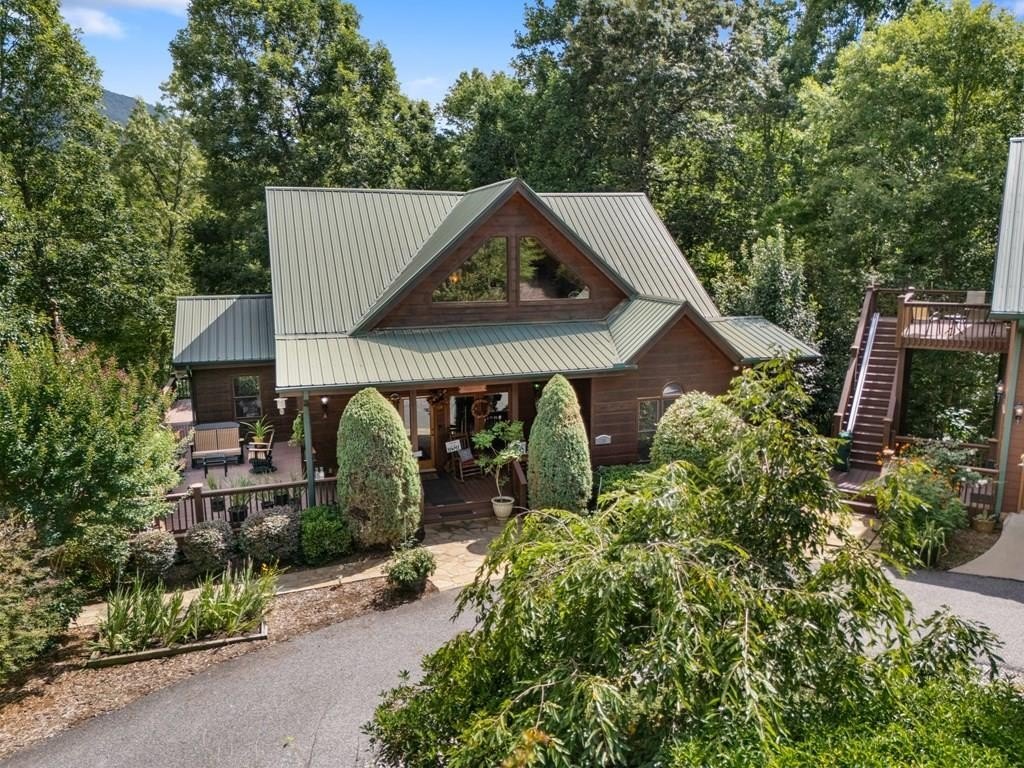 Blairsville, Georgia, 30512, United States, 3 Bedrooms Bedrooms, ,4 BathroomsBathrooms,Residential,For Sale,1895292