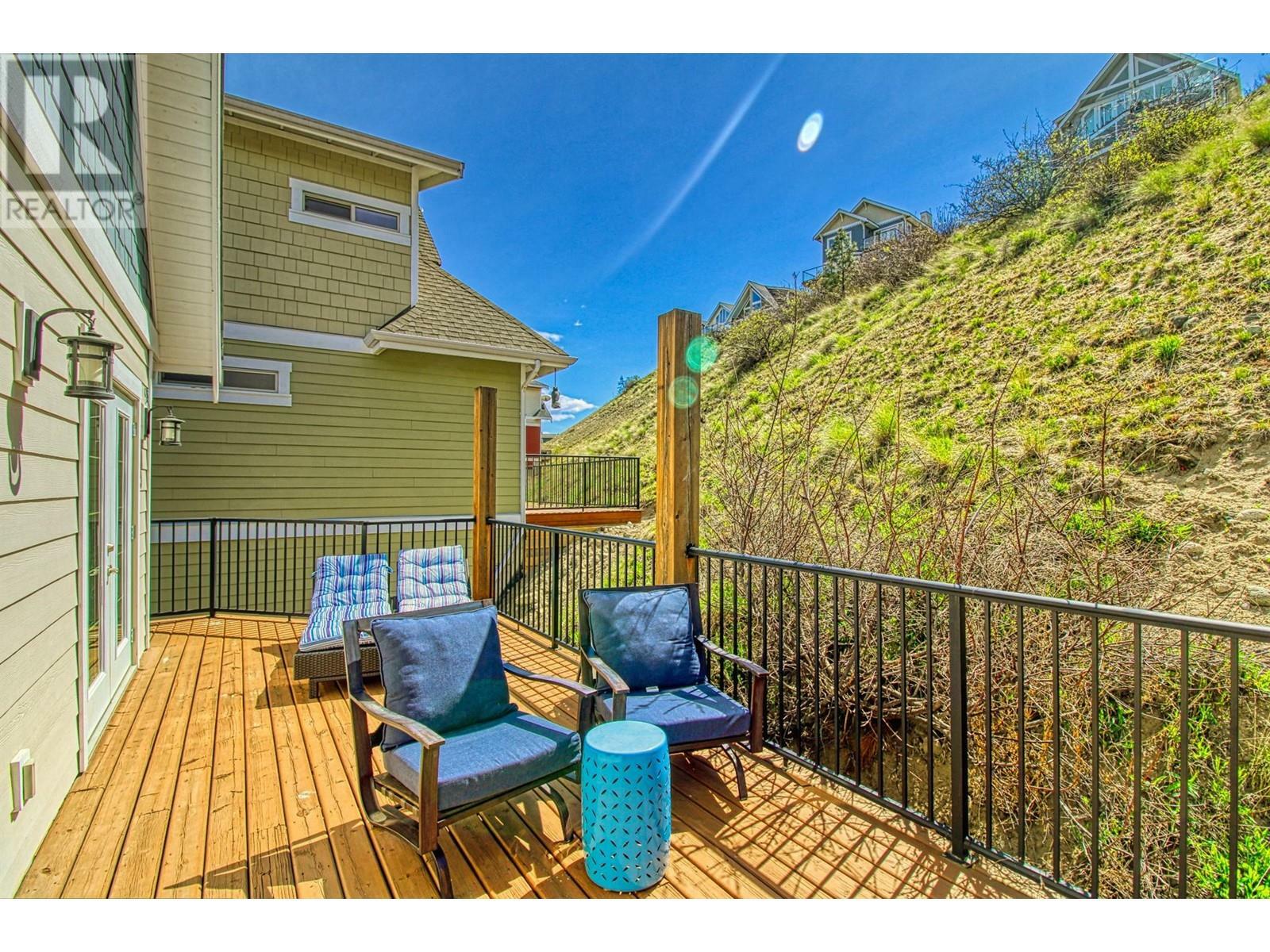 KELOWNA, British Columbia, V1Z 3R8, CA, 3 Bedrooms Bedrooms, ,2 BathroomsBathrooms,Residential,For Sale,1838856