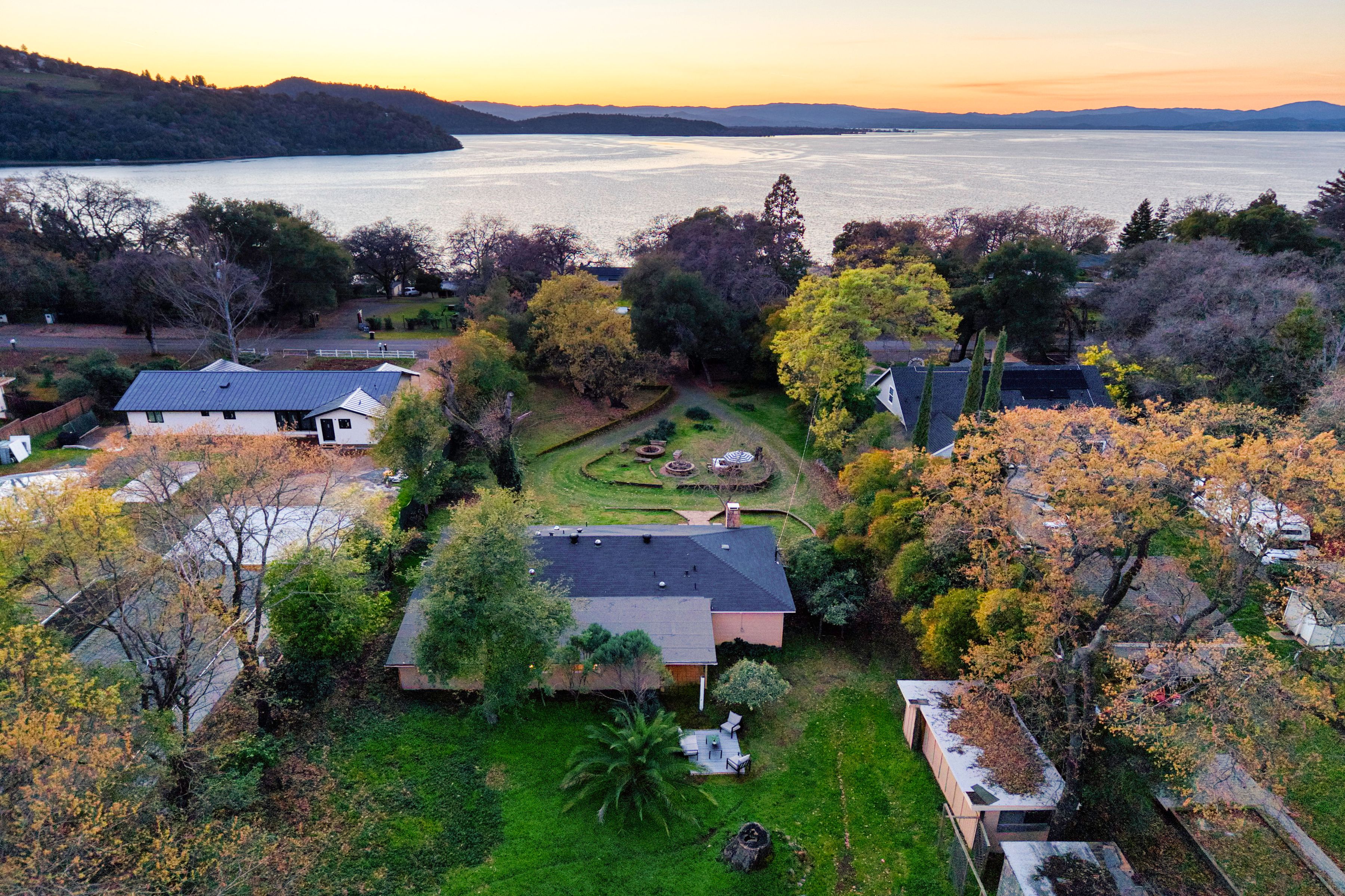  1870 Westlake Drive - 物件實景