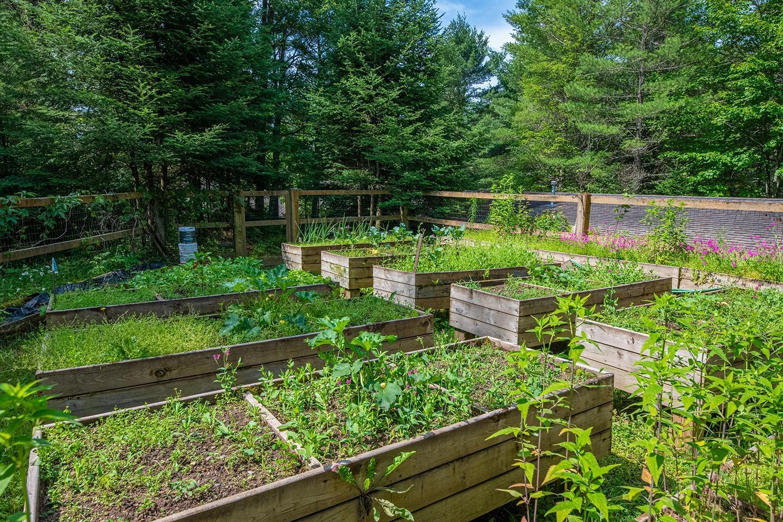 Watersmeet, Michigan, 49969, United States, 4 Bedrooms Bedrooms, ,3 BathroomsBathrooms,Residential,For Sale,1979345