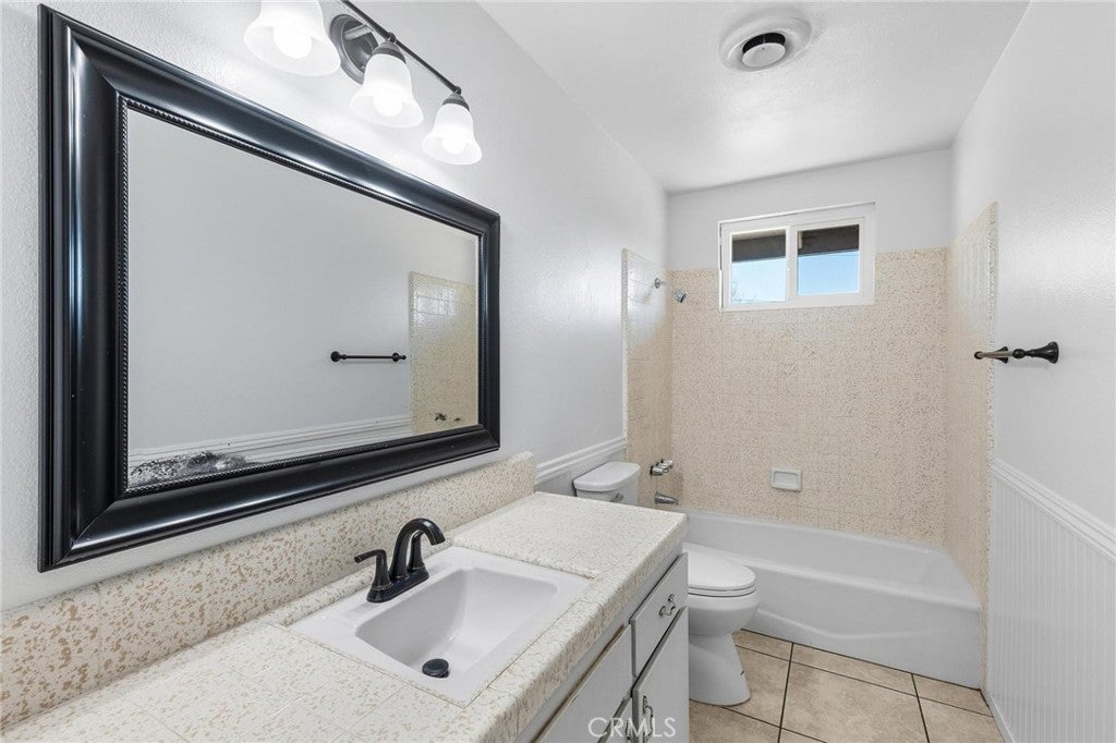 Cherry Valley, California, 92223, United States, 7 Bedrooms Bedrooms, ,5 BathroomsBathrooms,Residential,For Sale,1980789