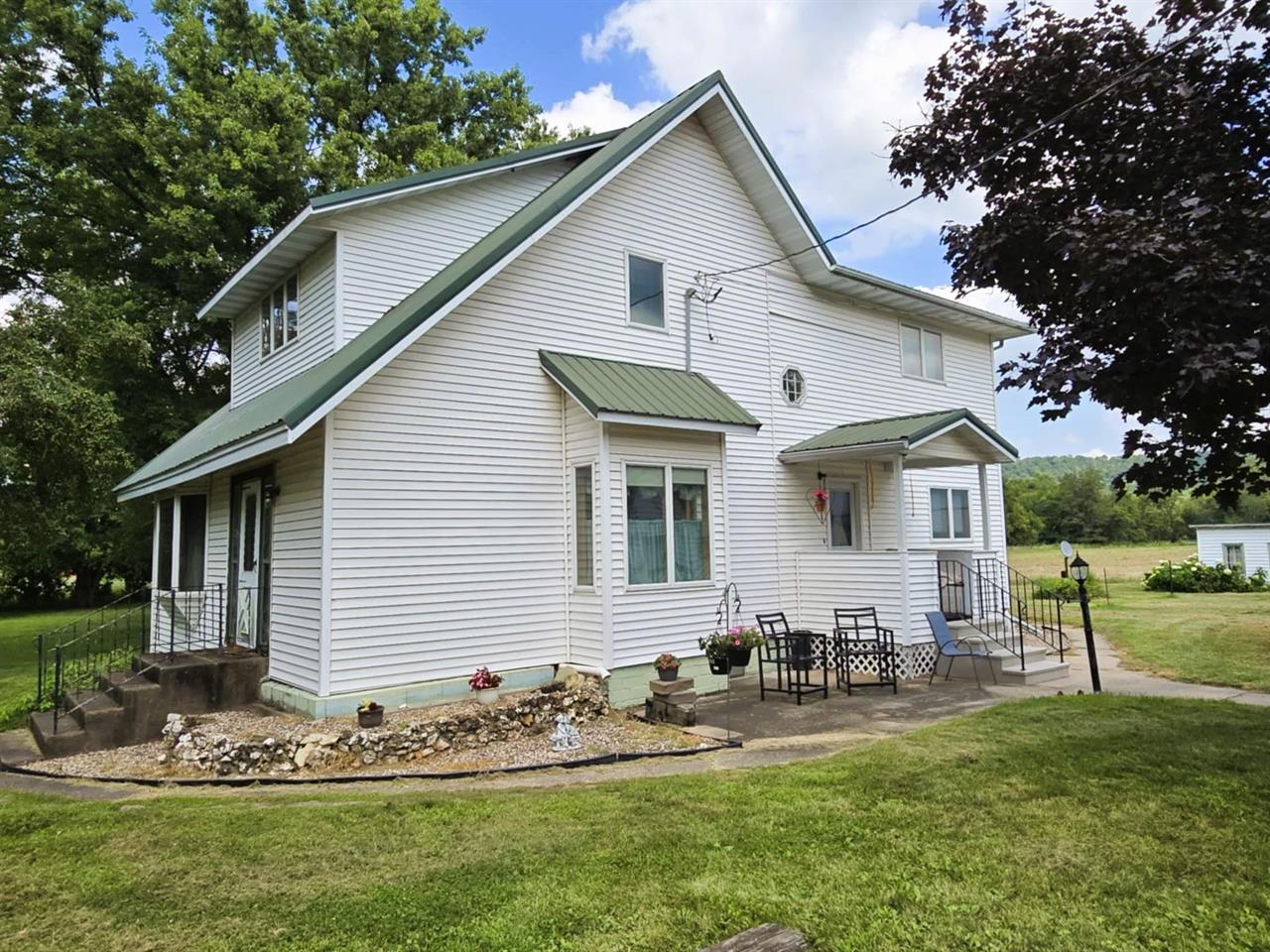 Gays Mills, Wisconsin, 54631, United States, 4 Bedrooms Bedrooms, ,3 BathroomsBathrooms,Residential,For Sale,1914318