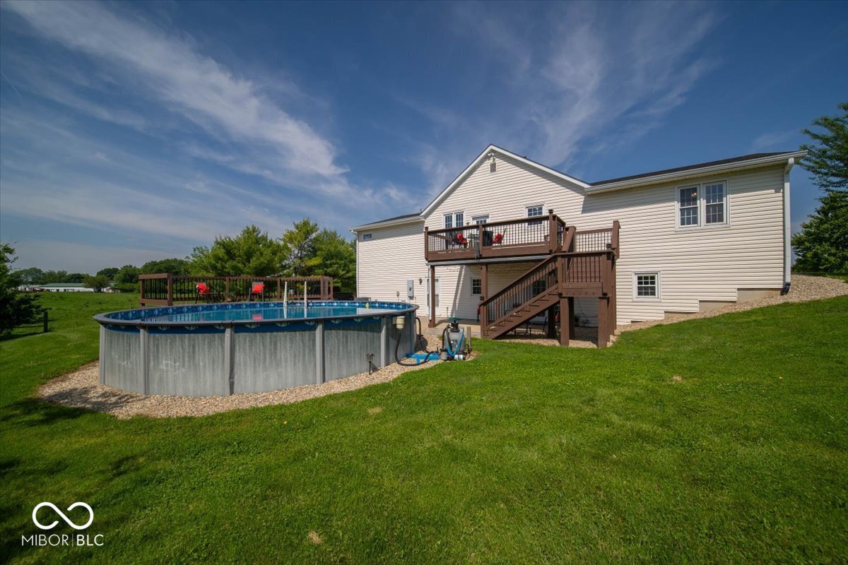 Noblesville, Indiana, 46060, United States, 4 Bedrooms Bedrooms, ,3 BathroomsBathrooms,Residential,For Sale,2048324
