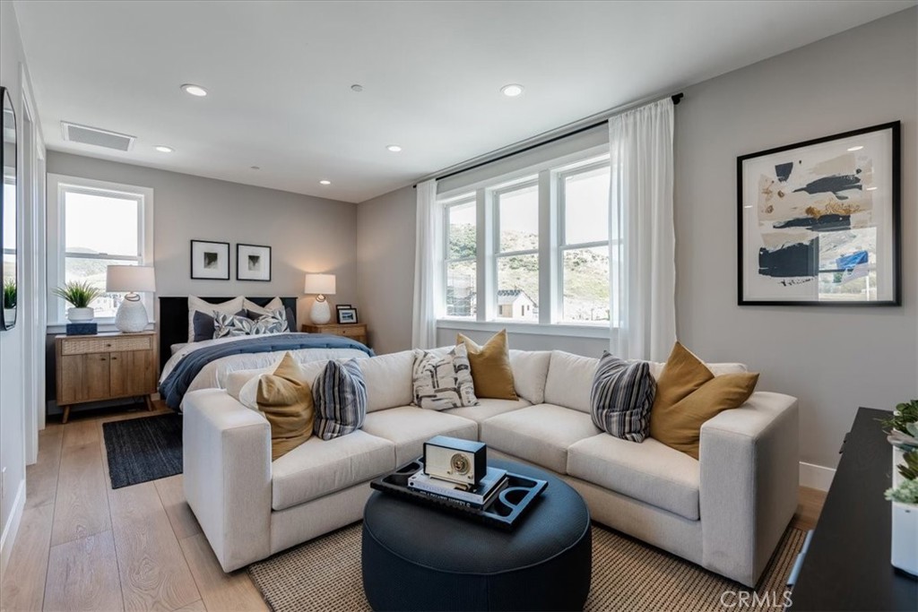 San Luis Obispo, California, 93401, United States, 5 Bedrooms Bedrooms, ,6 BathroomsBathrooms,Residential,For Sale,2001522