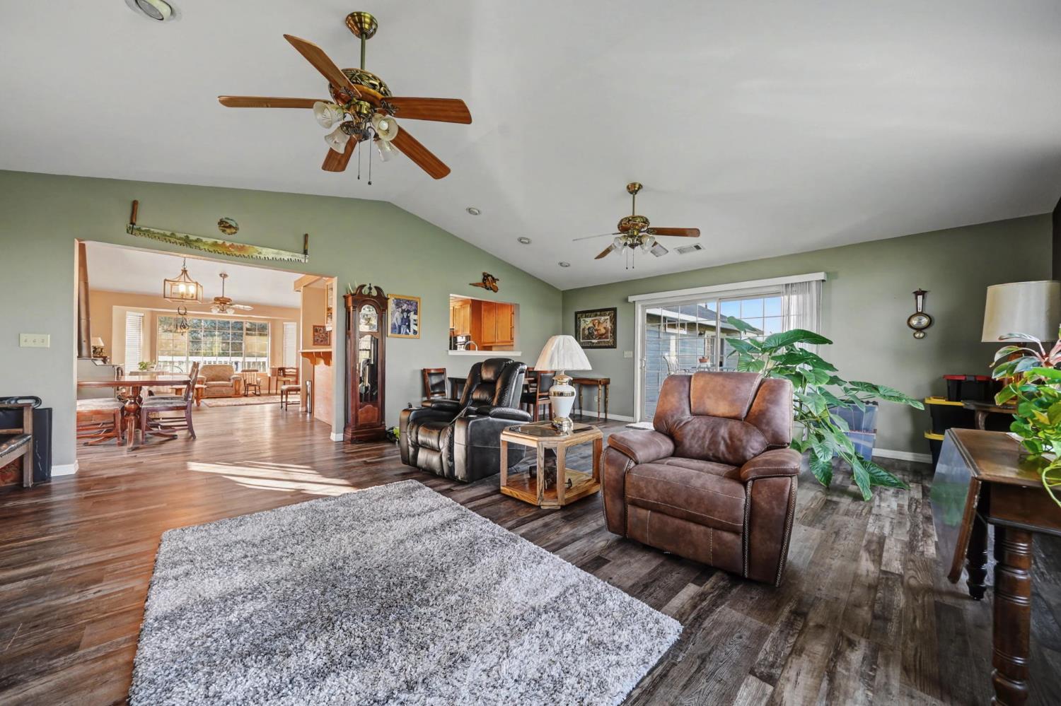 Valley Srpings, California, 95252, United States, 3 Bedrooms Bedrooms, ,2 BathroomsBathrooms,Residential,For Sale,2015634