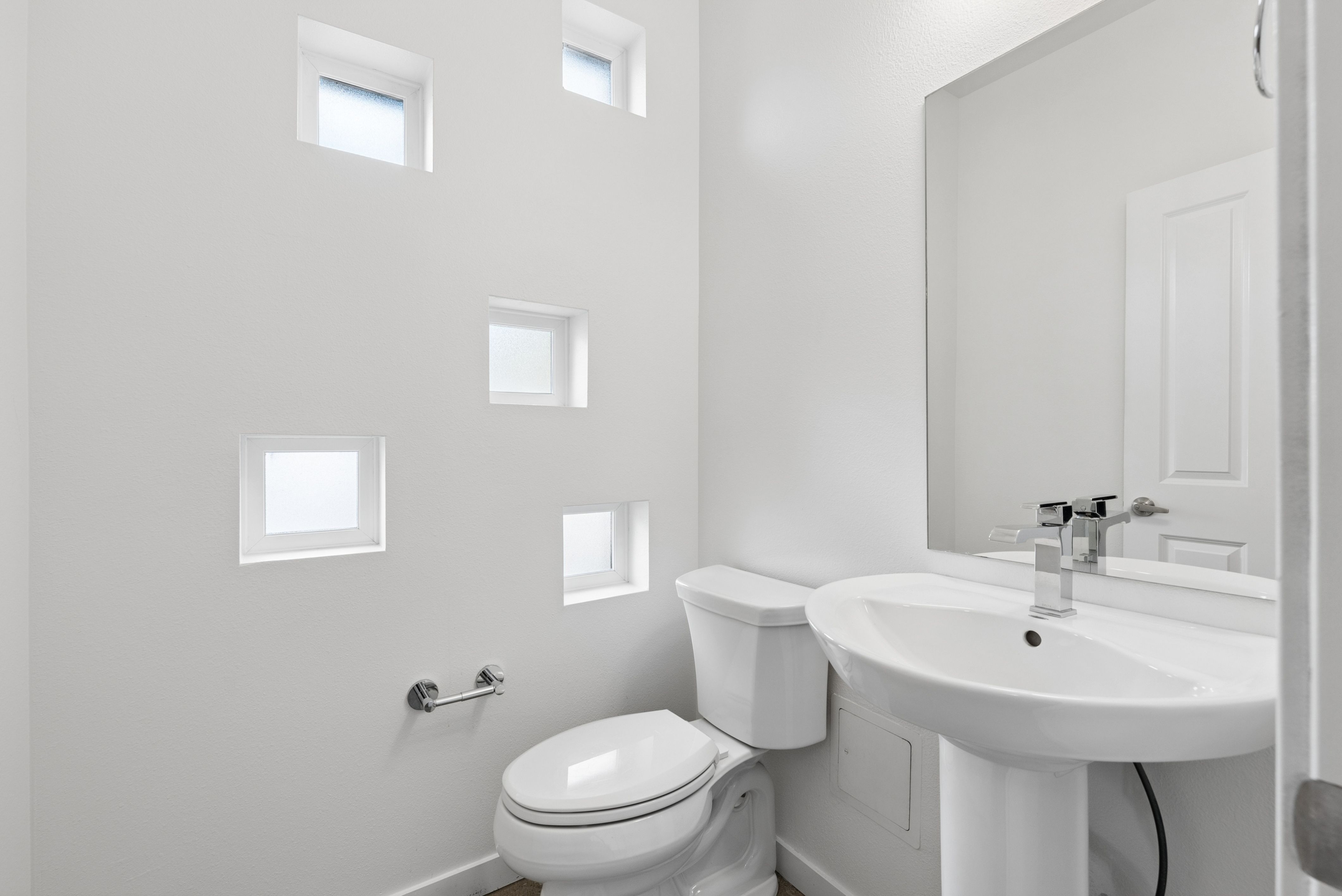  End-Unit Brownstone in North Capitol Hill - 物件實景