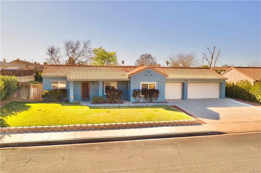 Jade Rd, Victorville, CA 92392