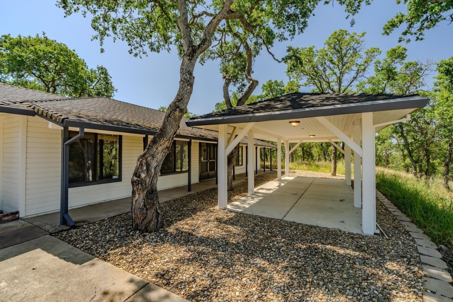 Valley Springs, California, 95252, United States, 3 Bedrooms Bedrooms, ,2 BathroomsBathrooms,Residential,For Sale,1944920