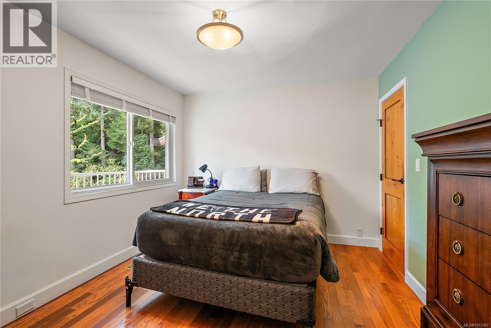 NORTH SAANICH, British Columbia, V8L 5L5, CA, 5 Bedrooms Bedrooms, ,4 BathroomsBathrooms,Residential,For Sale,1946996