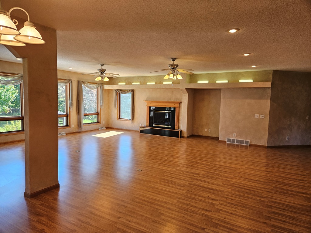 Grand Rapids, Minnesota, 55744, United States, 3 Bedrooms Bedrooms, ,Residential,For Sale,1981419