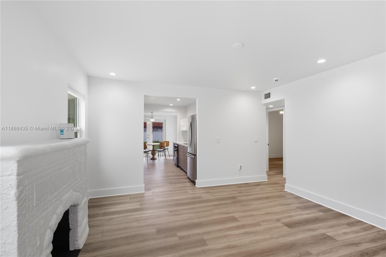 Miami, Florida, 33125, United States, 2 Bedrooms Bedrooms, ,1 BathroomBathrooms,Residential,For Sale,1954935