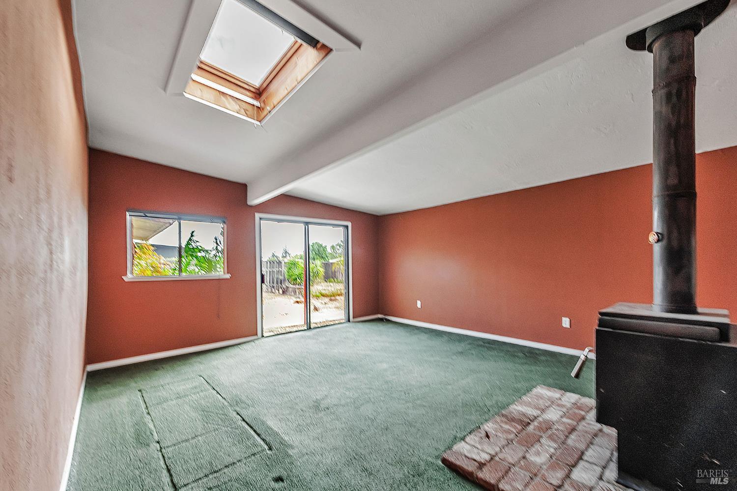 San Rafael, California, 94903, United States, 4 Bedrooms Bedrooms, ,2 BathroomsBathrooms,Residential,For Sale,1939619