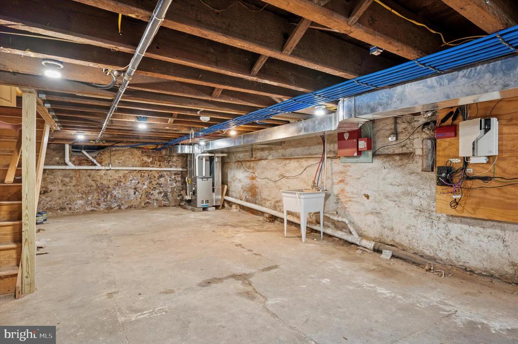 Philadelphia, Pennsylvania, 19125, United States, 4 Bedrooms Bedrooms, ,3 BathroomsBathrooms,Residential,For Sale,1836902