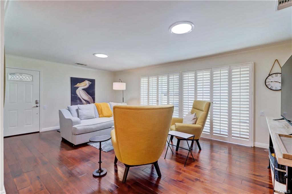 Laguna Woods, California, 92637, United States, 2 Bedrooms Bedrooms, ,1 BathroomBathrooms,Residential,For Sale,1943629