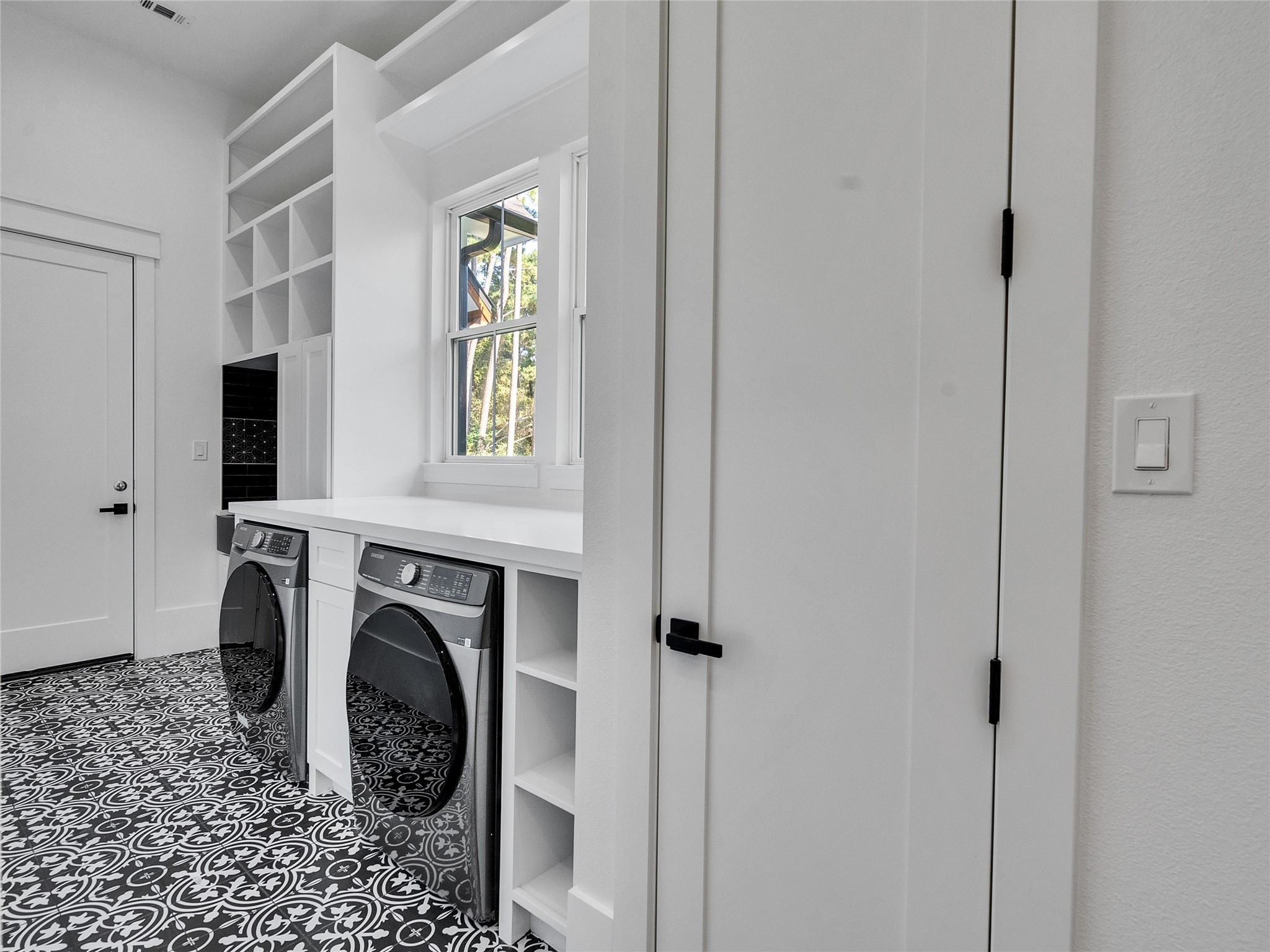 Magnolia, Texas, 77355, United States, 4 Bedrooms Bedrooms, ,4 BathroomsBathrooms,Residential,For Sale,1991024