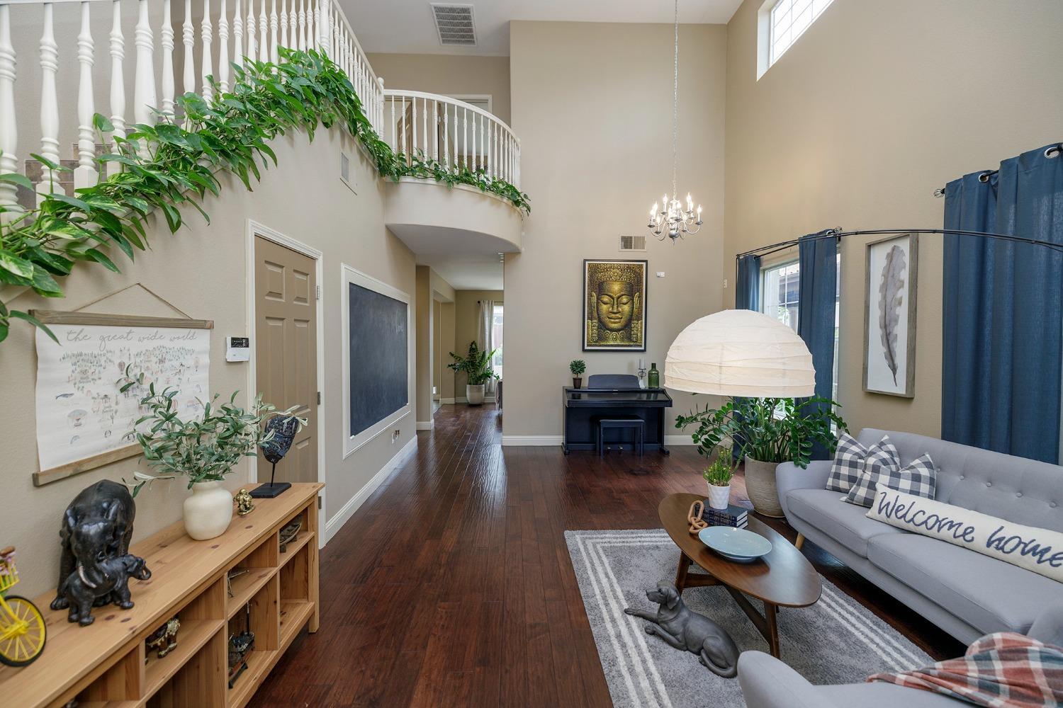Riverbank, California, 95367, United States, 5 Bedrooms Bedrooms, ,3 BathroomsBathrooms,Residential,For Sale,1927797