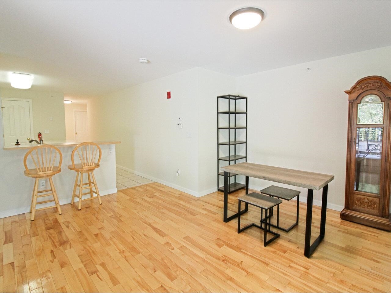 Burlington, Vermont, 05408, United States, 2 Bedrooms Bedrooms, ,2 BathroomsBathrooms,Residential,For Sale,1902204