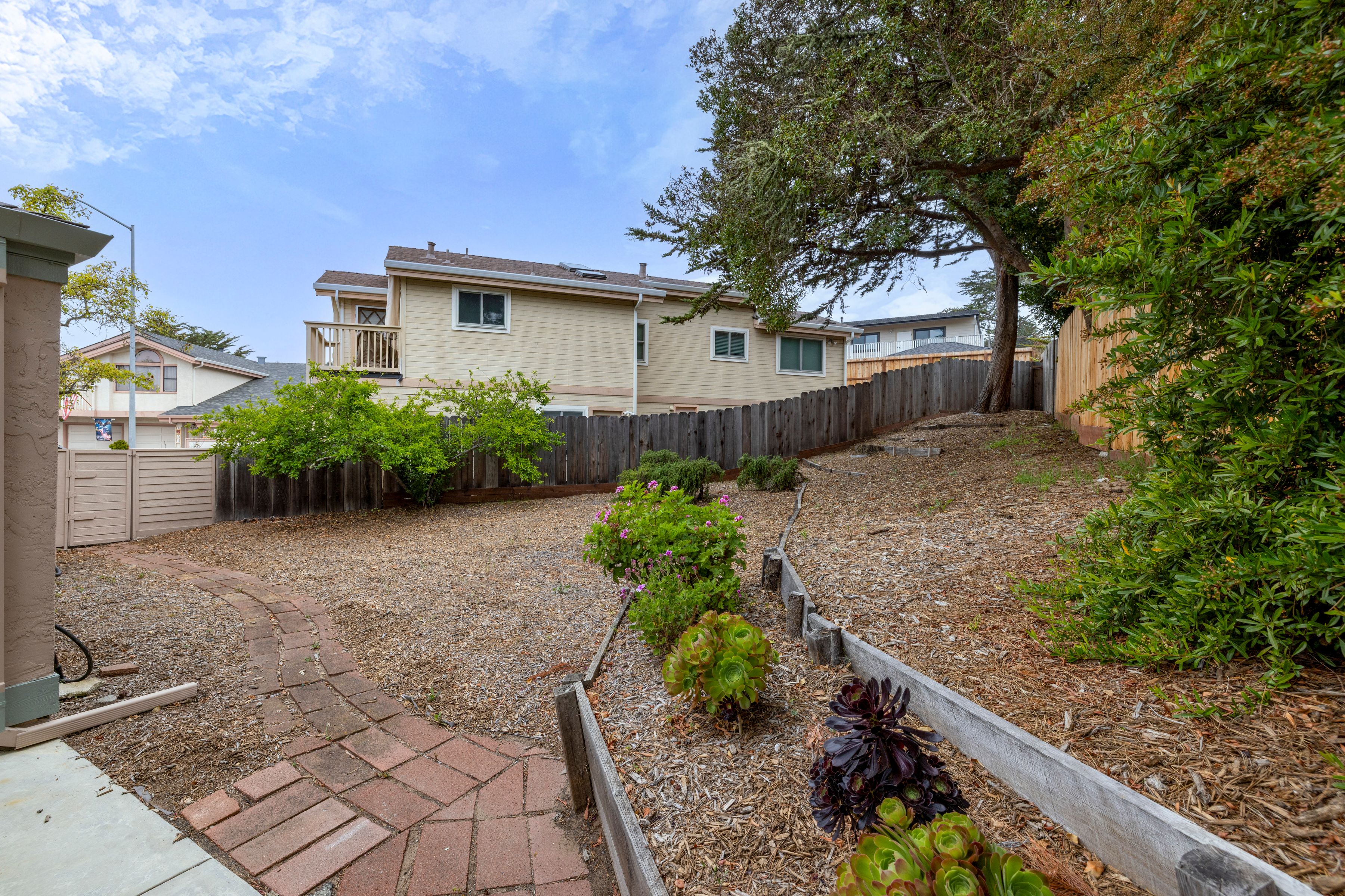  1140 Kimberly Court, Seaside - 物件實景
