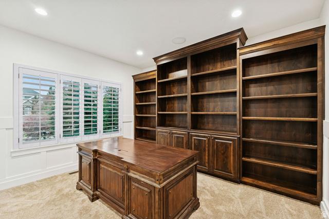 Kaysville, Utah, 84037, United States, 5 Bedrooms Bedrooms, ,4 BathroomsBathrooms,Residential,For Sale,1987115