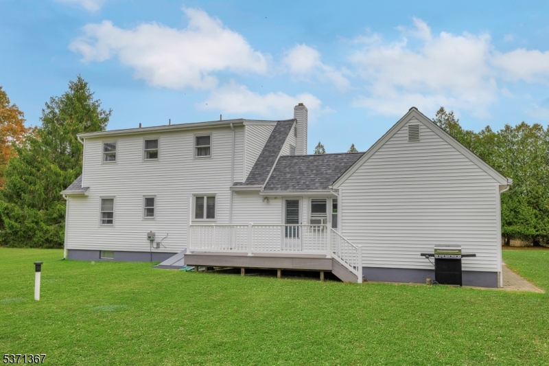 Boonton Twp., New Jersey, 07005, United States, 4 Bedrooms Bedrooms, ,1 BathroomBathrooms,Residential,For Sale,1989252