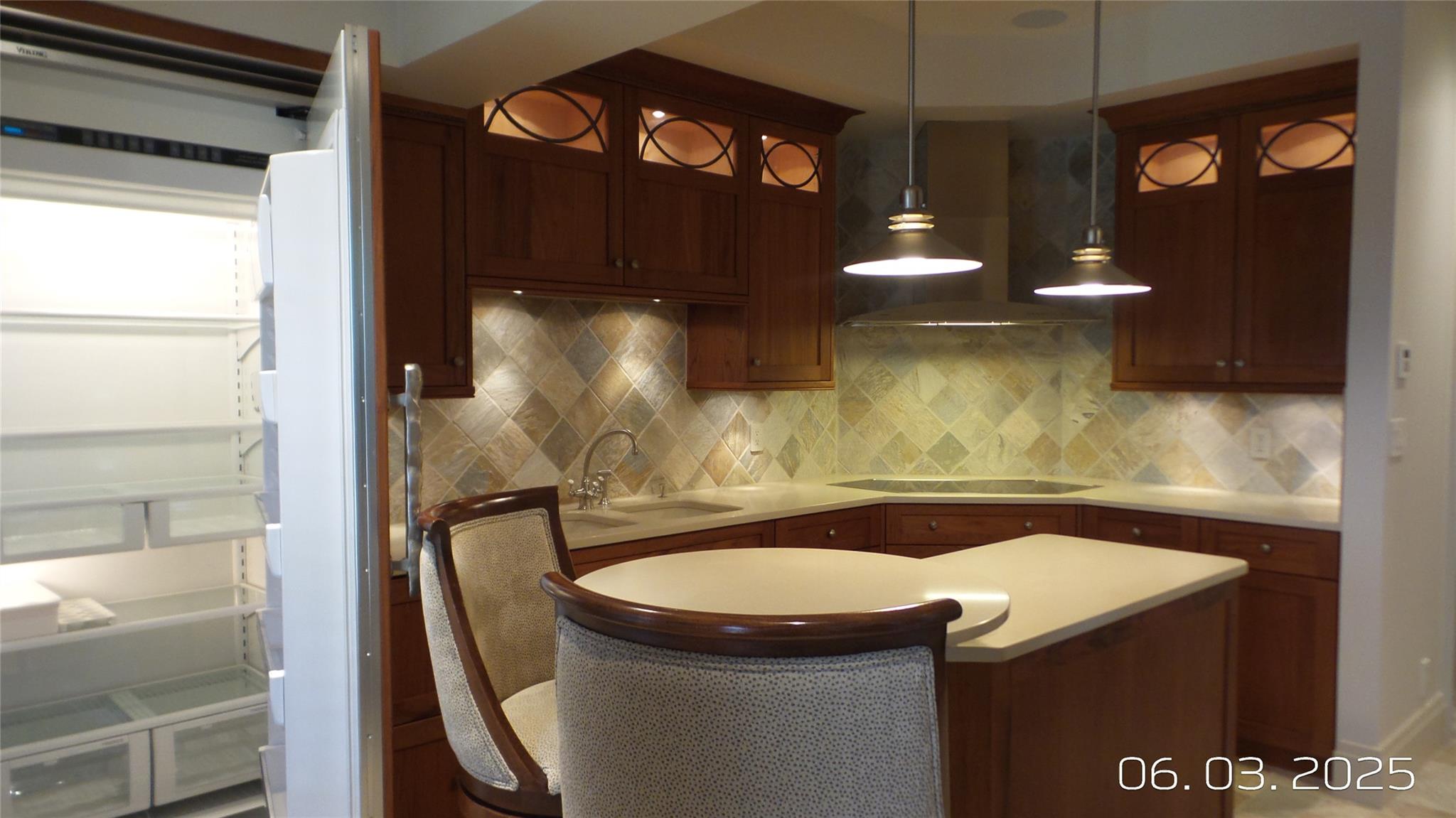 Great Falls, Montana, 59401, United States, 2 Bedrooms Bedrooms, ,4 BathroomsBathrooms,Residential,For Sale,1984477