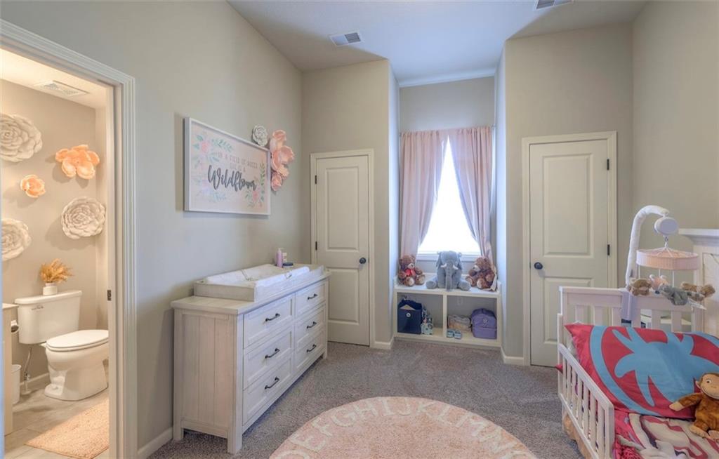 Olathe, Kansas, 66062, United States, 4 Bedrooms Bedrooms, ,4 BathroomsBathrooms,Residential,For Sale,1992047