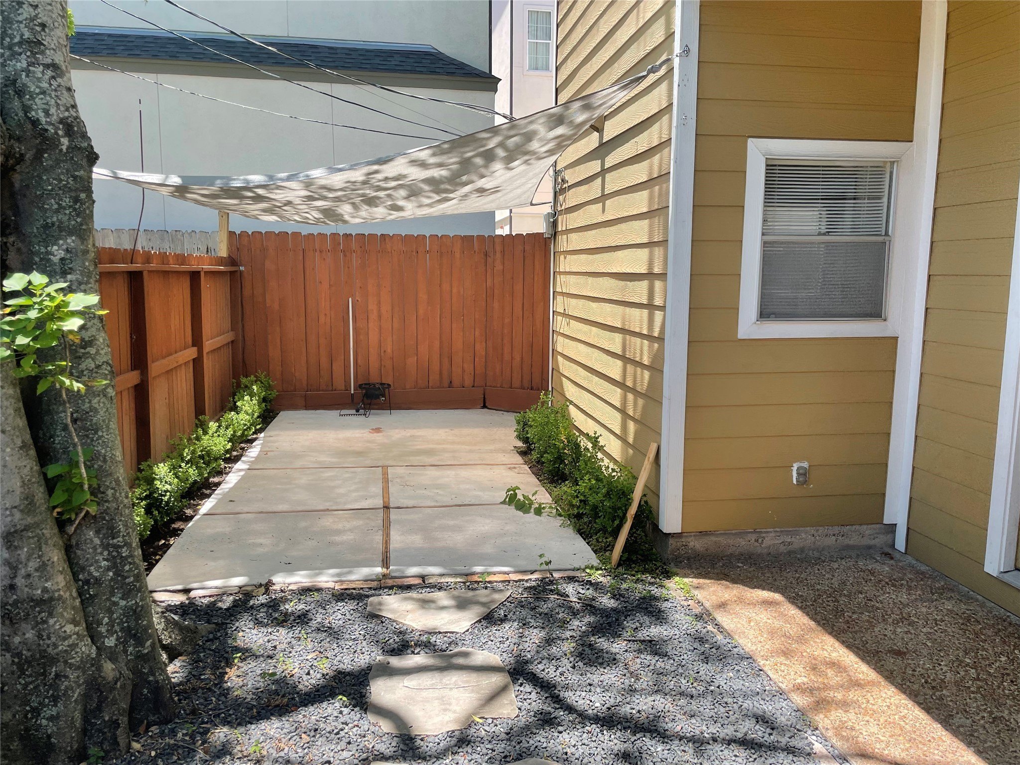 Houston, Texas, 77057, United States, 3 Bedrooms Bedrooms, ,3 BathroomsBathrooms,Residential,For Sale,1921662
