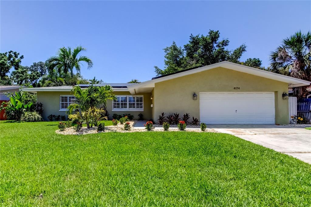 St Petersburg, Florida, 33703, United States, 3 Bedrooms Bedrooms, ,2 BathroomsBathrooms,Residential,For Sale,1821049