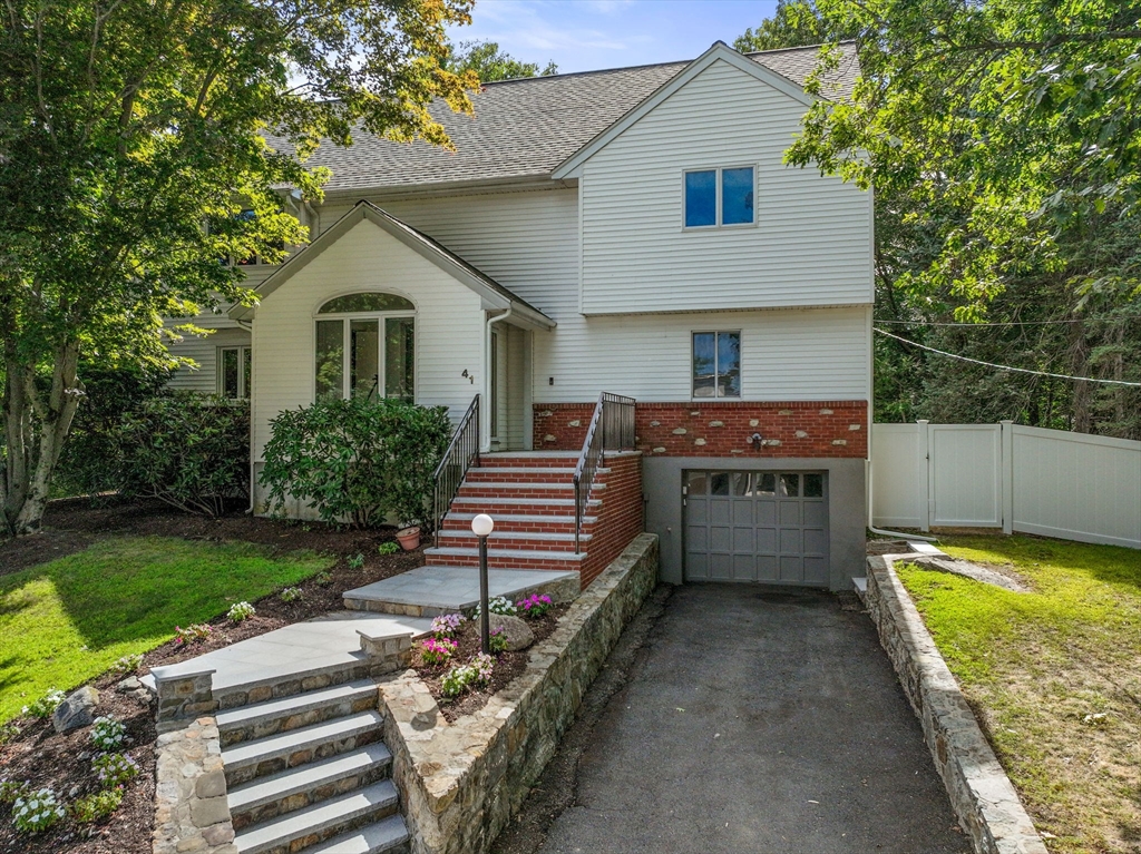 Newton, Massachusetts, 02459, United States, 5 Bedrooms Bedrooms, ,4 BathroomsBathrooms,Residential,For Sale,1939309
