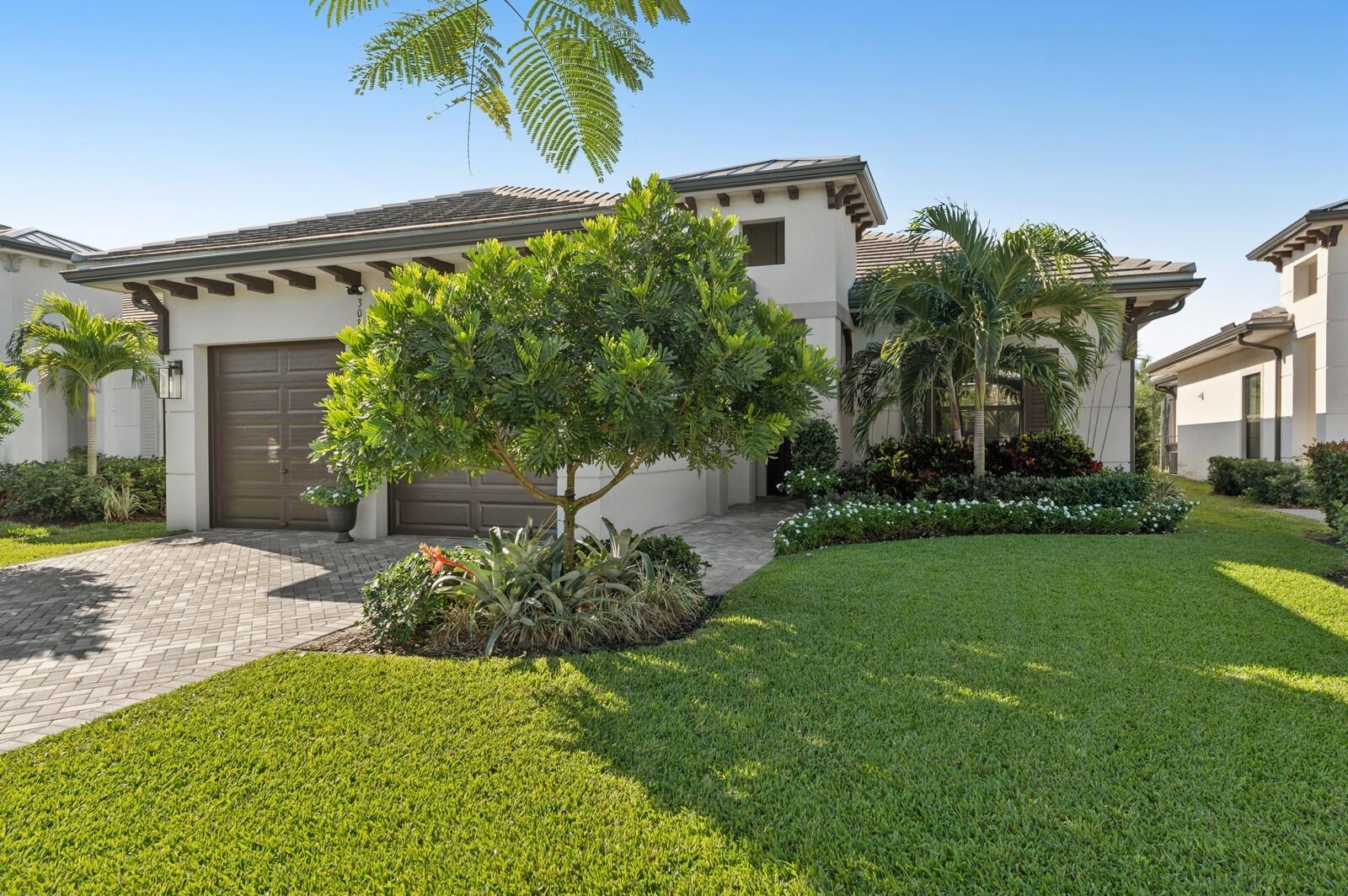 West Palm Beach, Florida, 33401, United States, 3 Bedrooms Bedrooms, ,4 BathroomsBathrooms,Residential,For Sale,1745907