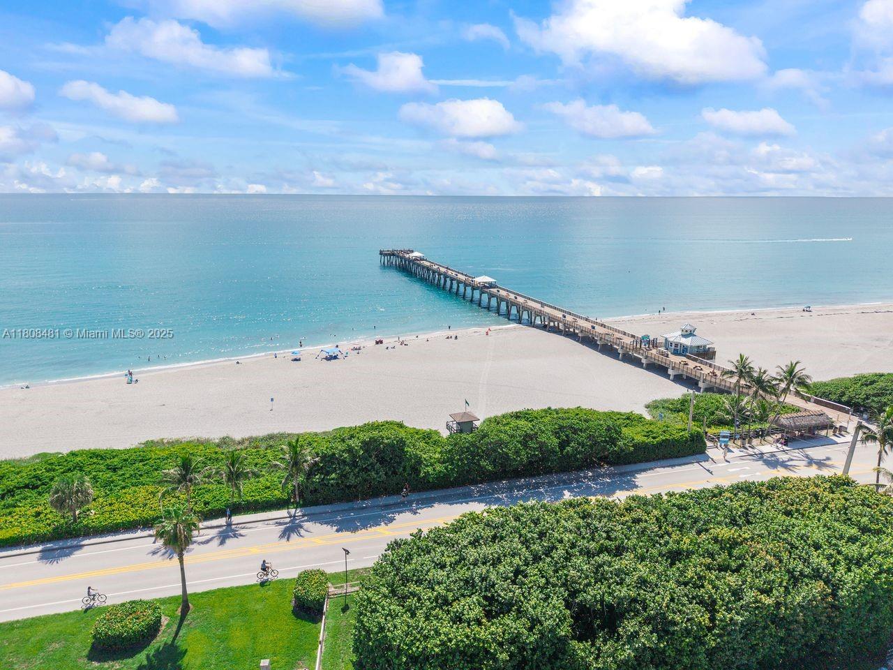Jupiter, Florida, 33477, United States, 3 Bedrooms Bedrooms, ,2 BathroomsBathrooms,Residential,For Sale,1827227
