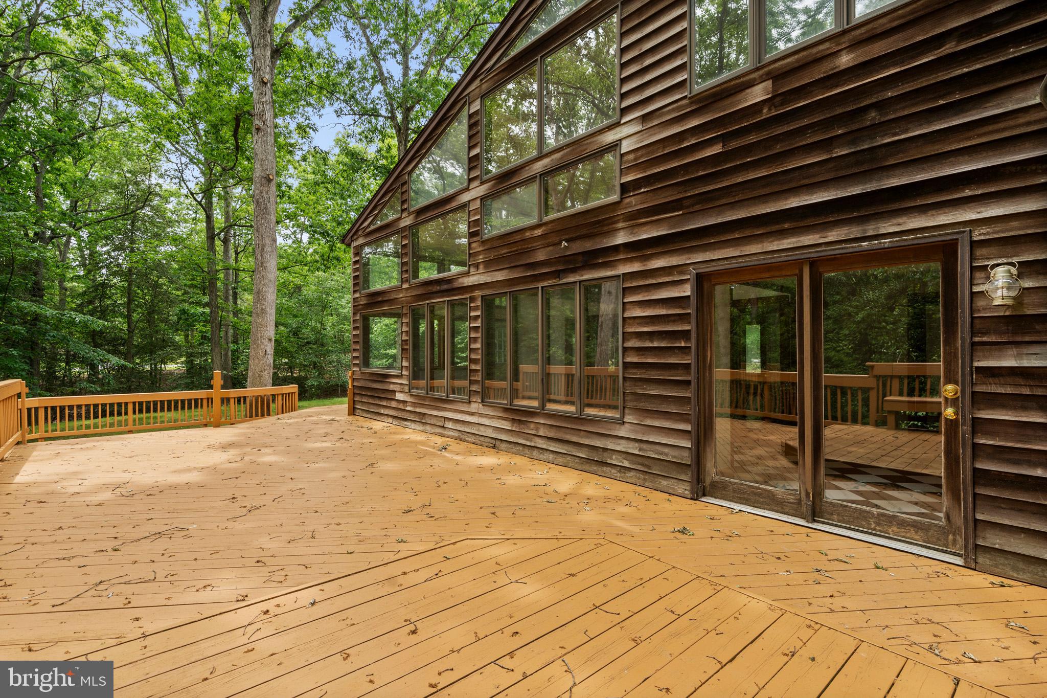 La Plata, Maryland, 20646, United States, 5 Bedrooms Bedrooms, ,4 BathroomsBathrooms,Residential,For Sale,1928558