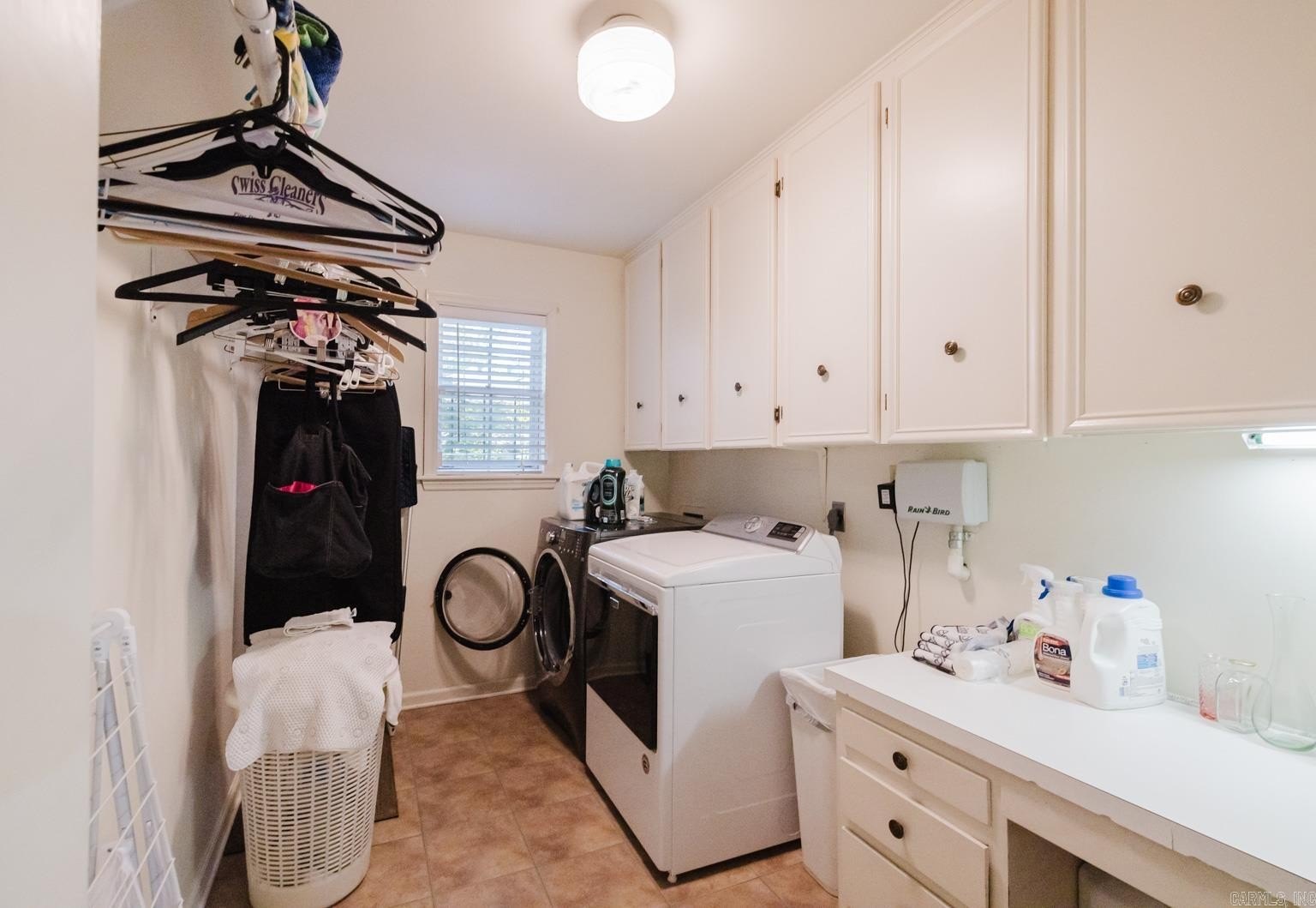 Little Rock, Arkansas, 72212, United States, 5 Bedrooms Bedrooms, ,5 BathroomsBathrooms,Residential,For Sale,1975952