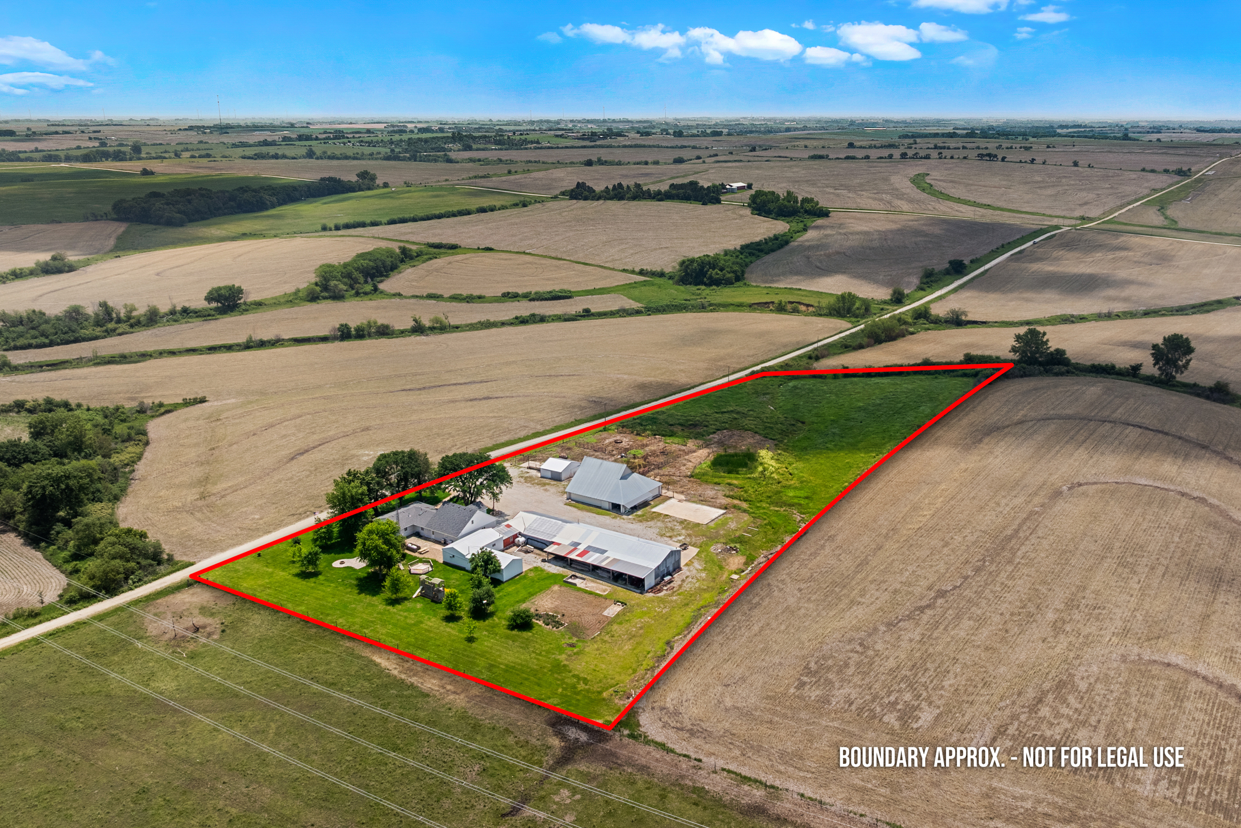 Centralia, Kansas, 66415, United States, 8 Bedrooms Bedrooms, ,4 BathroomsBathrooms,Residential,For Sale,1849924