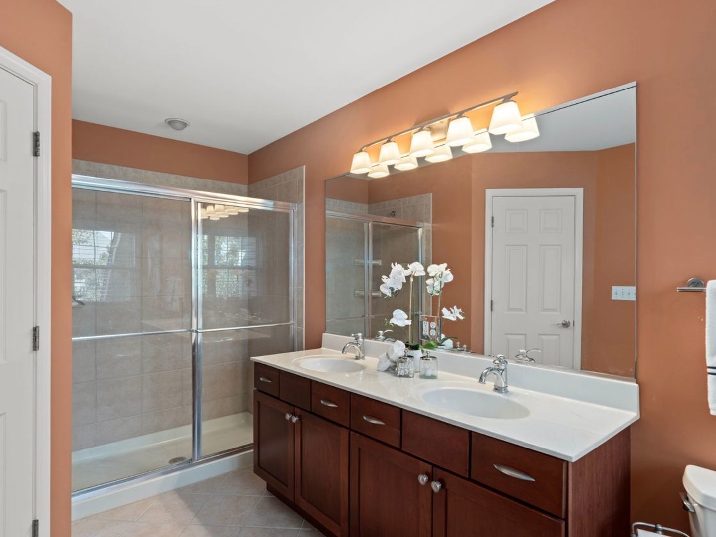 Inverness, Illinois, 60010, United States, 2 Bedrooms Bedrooms, ,3 BathroomsBathrooms,Residential,For Sale,1947275