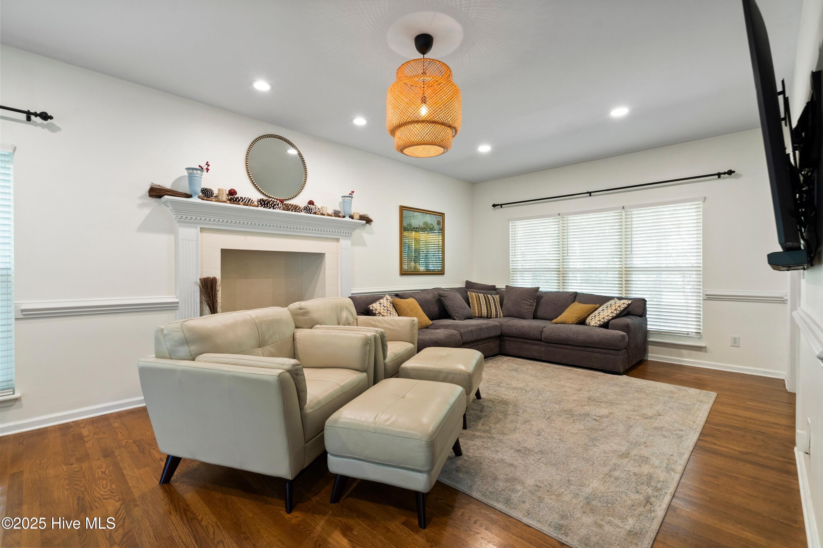 Wilmington, North Carolina, 28411, United States, 4 Bedrooms Bedrooms, ,3 BathroomsBathrooms,Residential,For Sale,1924984